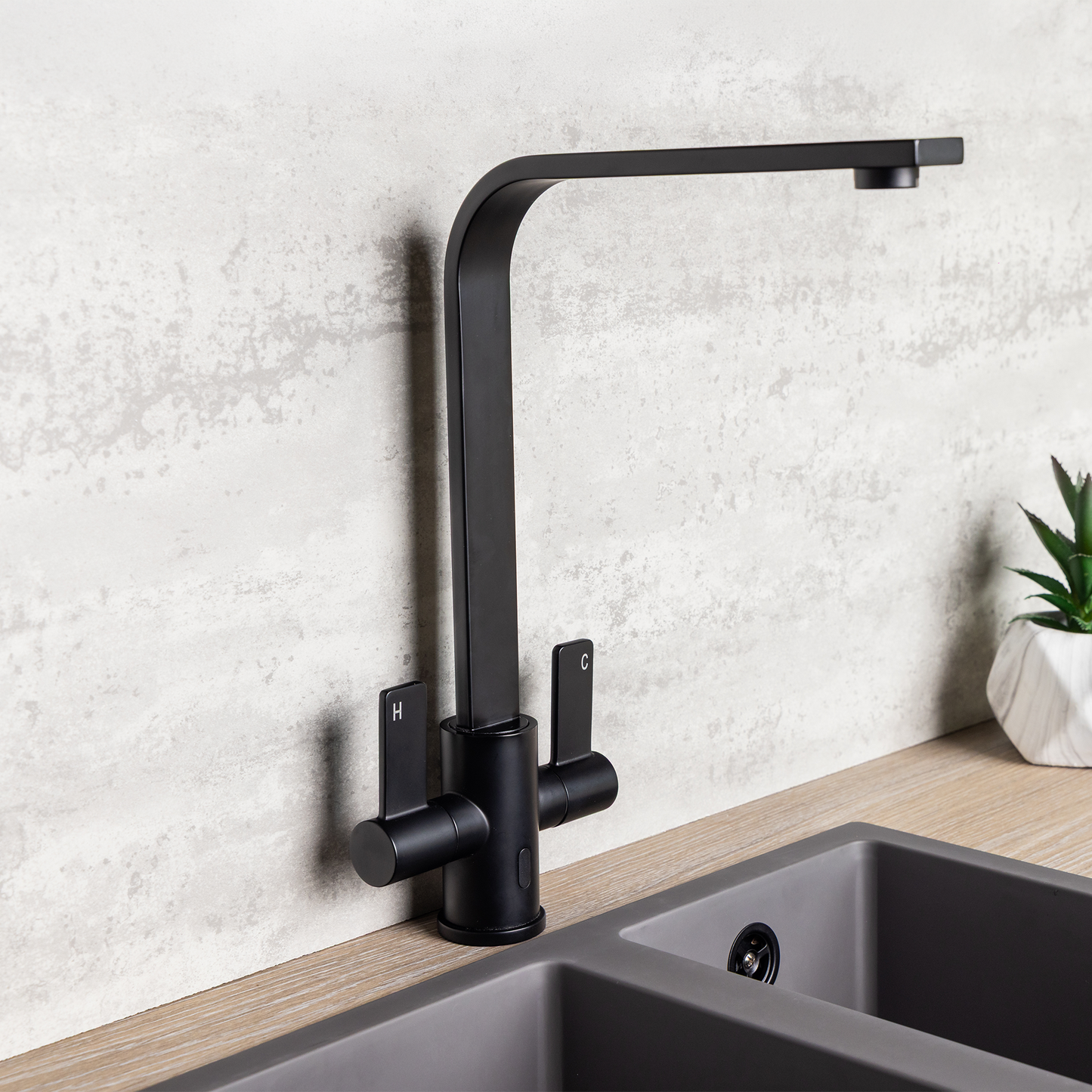 Top-Fix Rena Fast Fitting Kitchen Tap - Matt Black