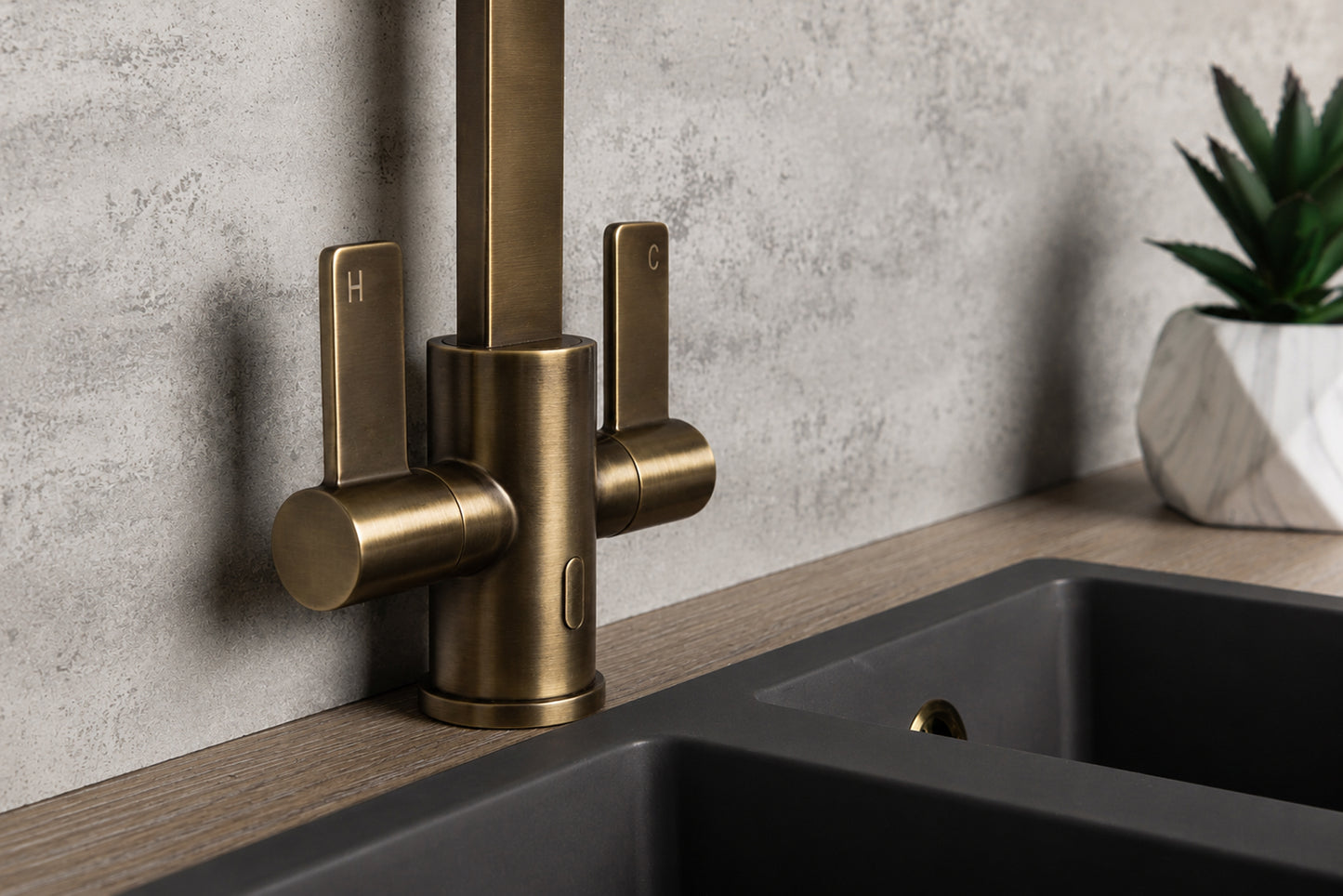 Top-Fix Rena Fast Fitting Kitchen Tap - Antique Brass