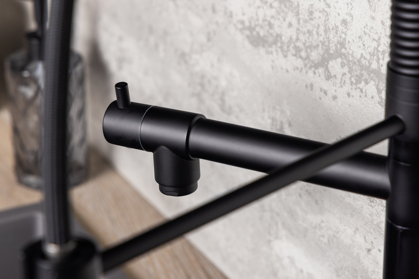 Top-Fix Alto Multiuse Fast Fitting Kitchen Tap - Matt Black