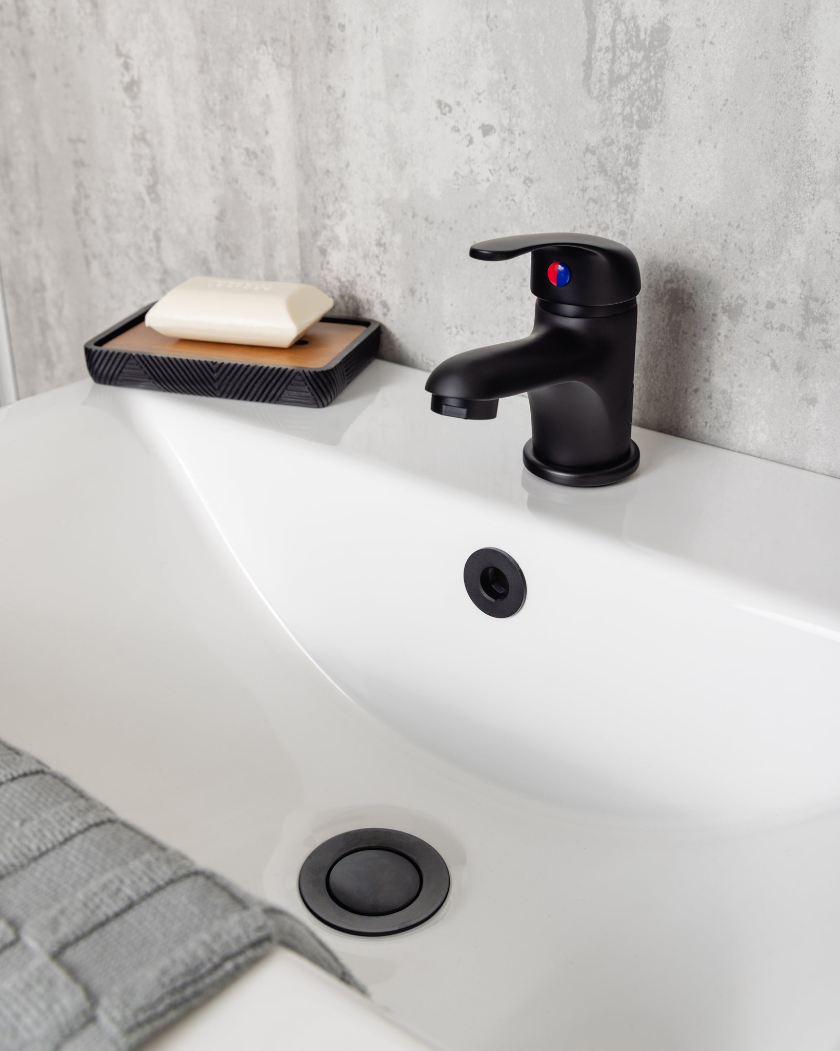 Top-Fix Loop Fast Fitting Mono Basin Mixer Tap - Matt Black