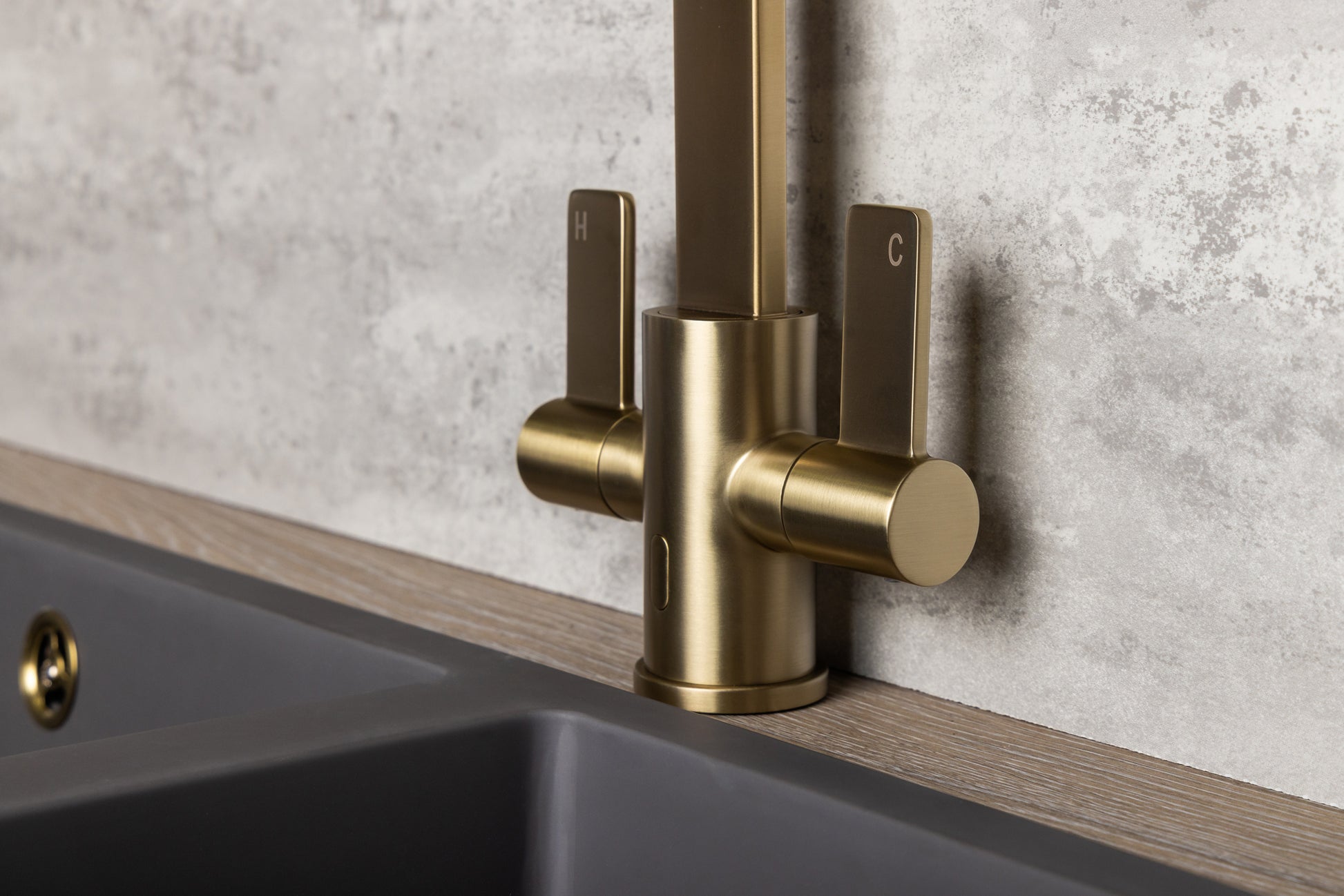 Top-Fix Rena Fast Fitting Kitchen Tap - Brushed Brass