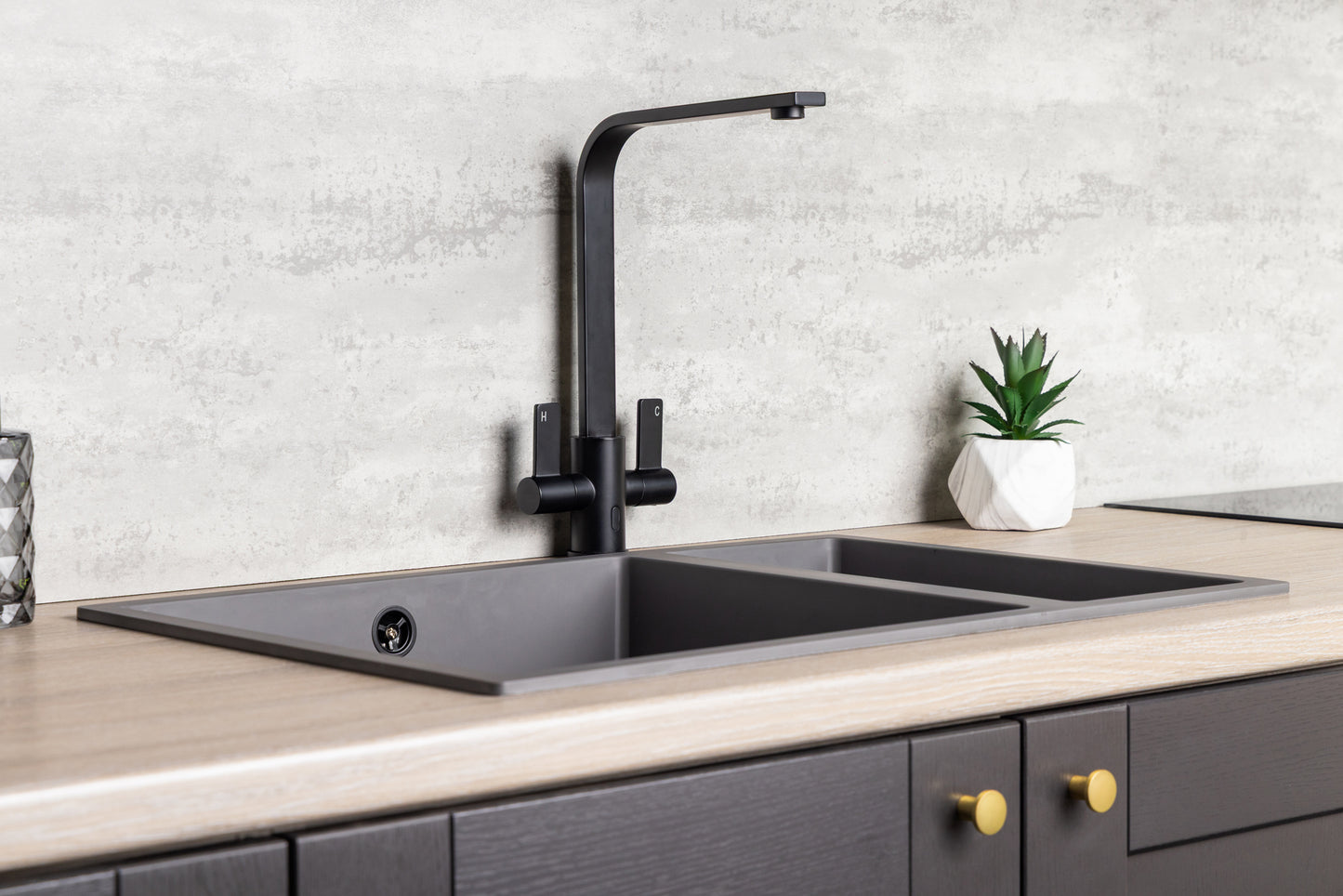 Top-Fix Rena Fast Fitting Kitchen Tap - Matt Black