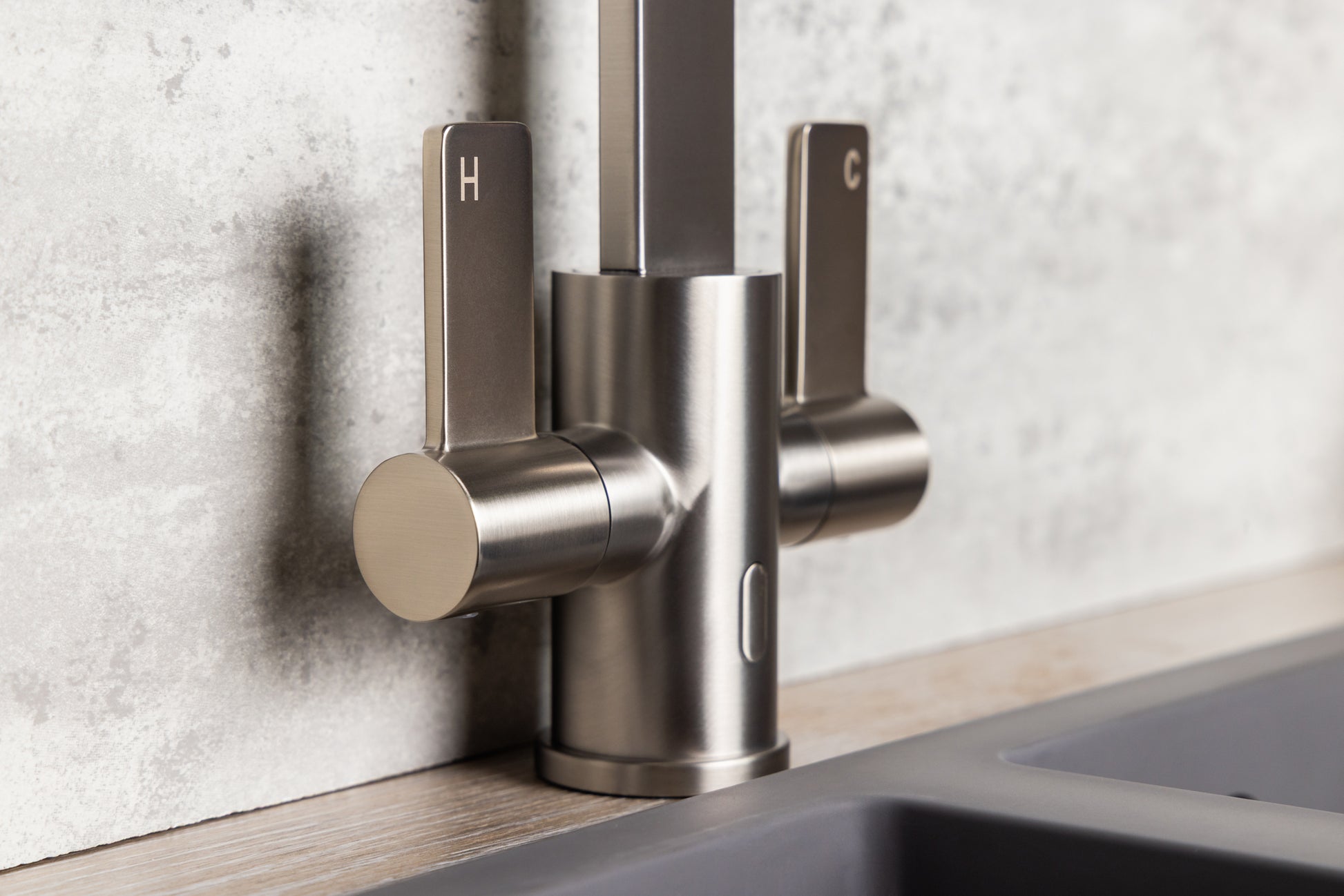 Top-Fix Rena Fast Fitting Kitchen Tap - Brushed Steel